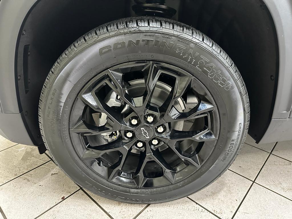 new 2026 Chevrolet Traverse car, priced at $45,317