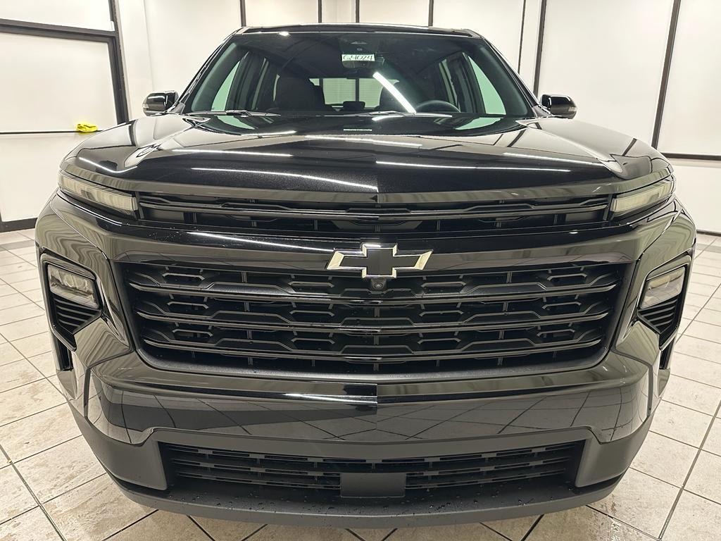 new 2026 Chevrolet Traverse car, priced at $45,317