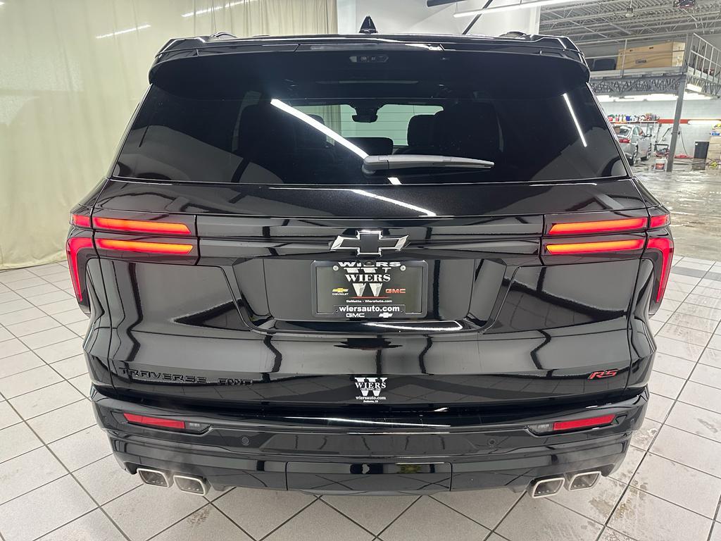 new 2026 Chevrolet Traverse car, priced at $58,771
