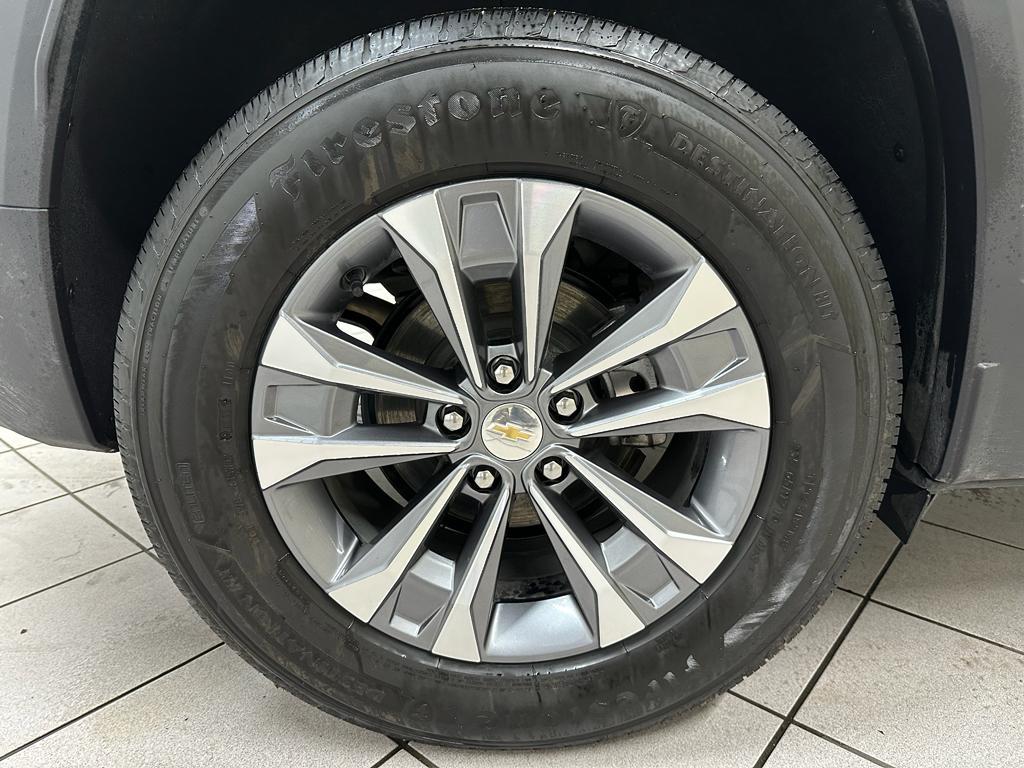 used 2025 Chevrolet Equinox car, priced at $24,788