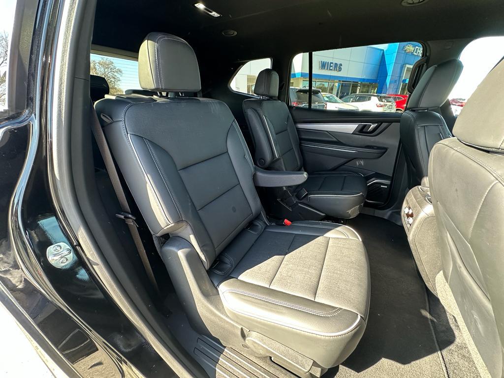 used 2025 Buick Enclave car, priced at $36,885