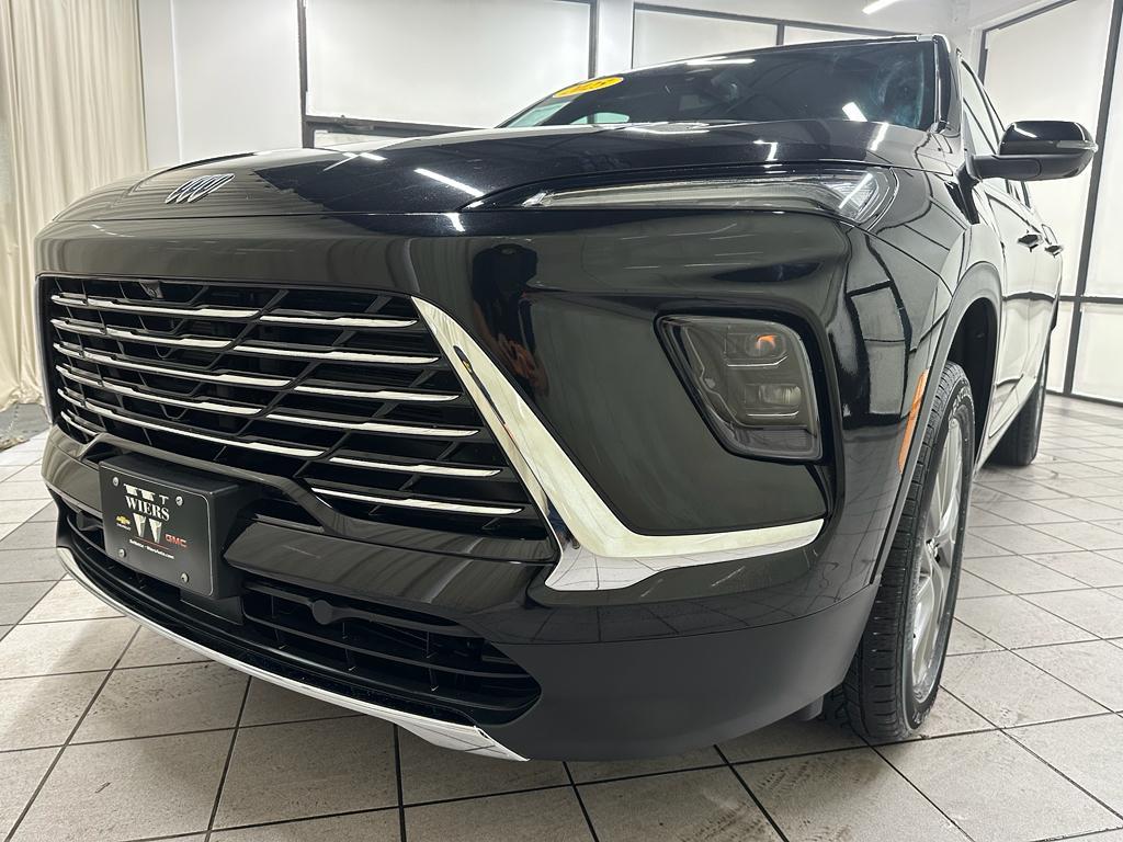 used 2025 Buick Enclave car, priced at $36,885