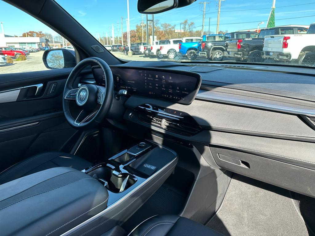used 2025 Buick Enclave car, priced at $36,885