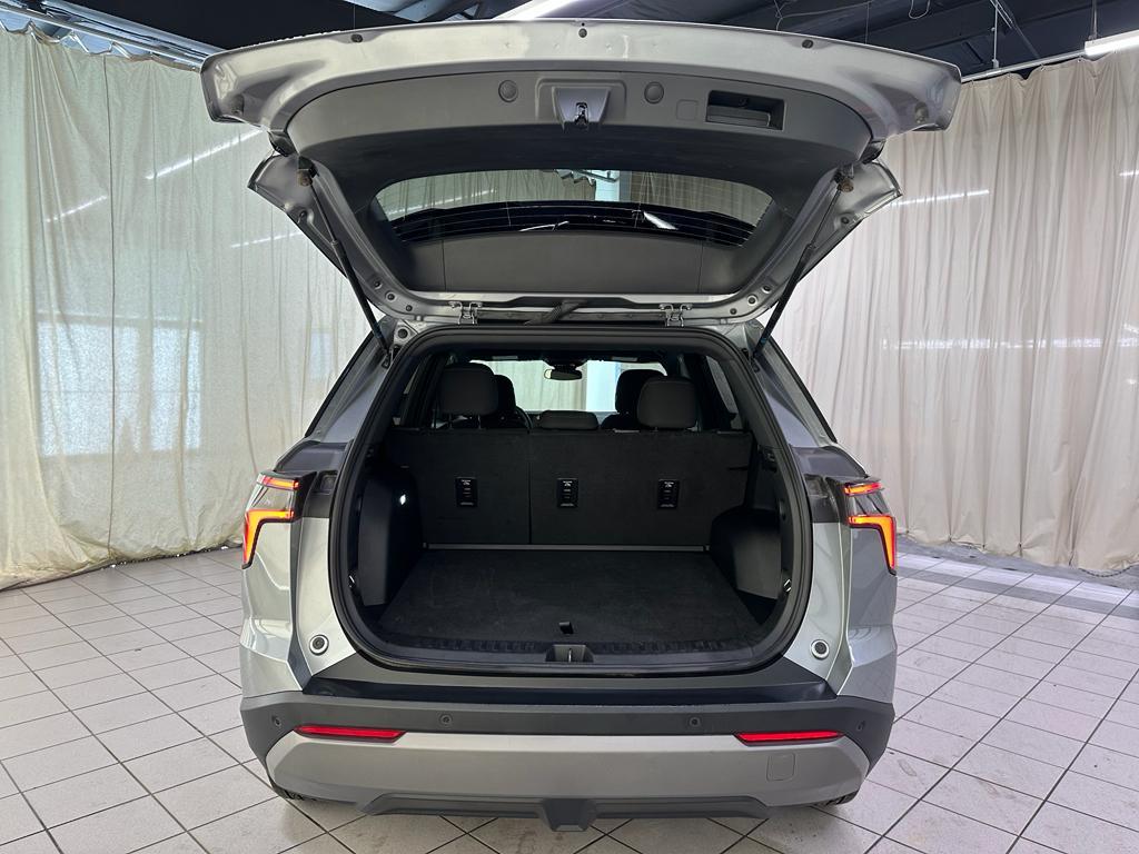 used 2025 Chevrolet Equinox car, priced at $27,588