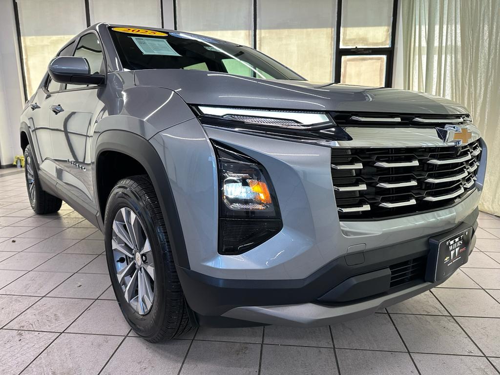 used 2025 Chevrolet Equinox car, priced at $27,588