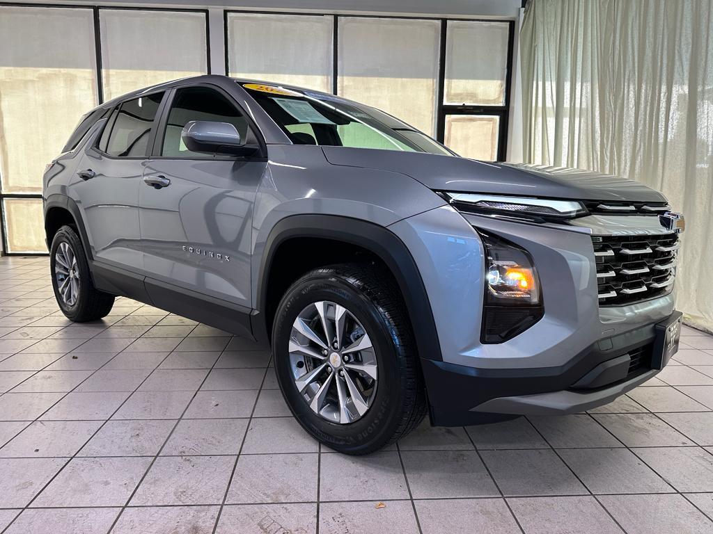 used 2025 Chevrolet Equinox car, priced at $27,588