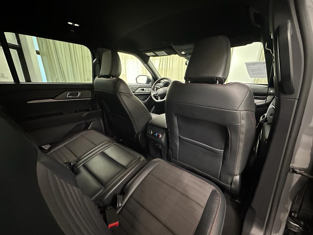 used 2025 Ford Explorer car, priced at $40,886