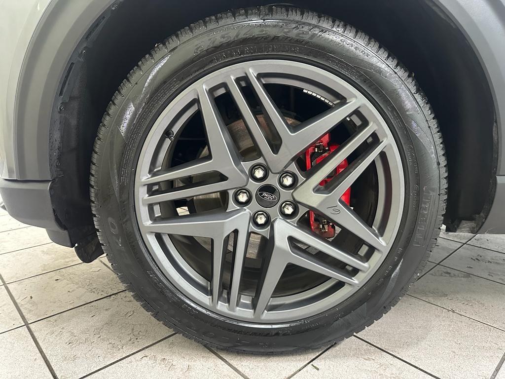 used 2025 Ford Explorer car, priced at $40,886