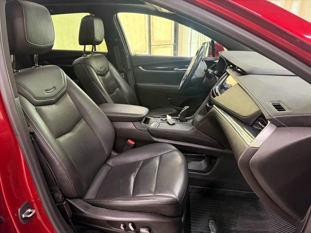 used 2022 Cadillac XT5 car, priced at $33,980