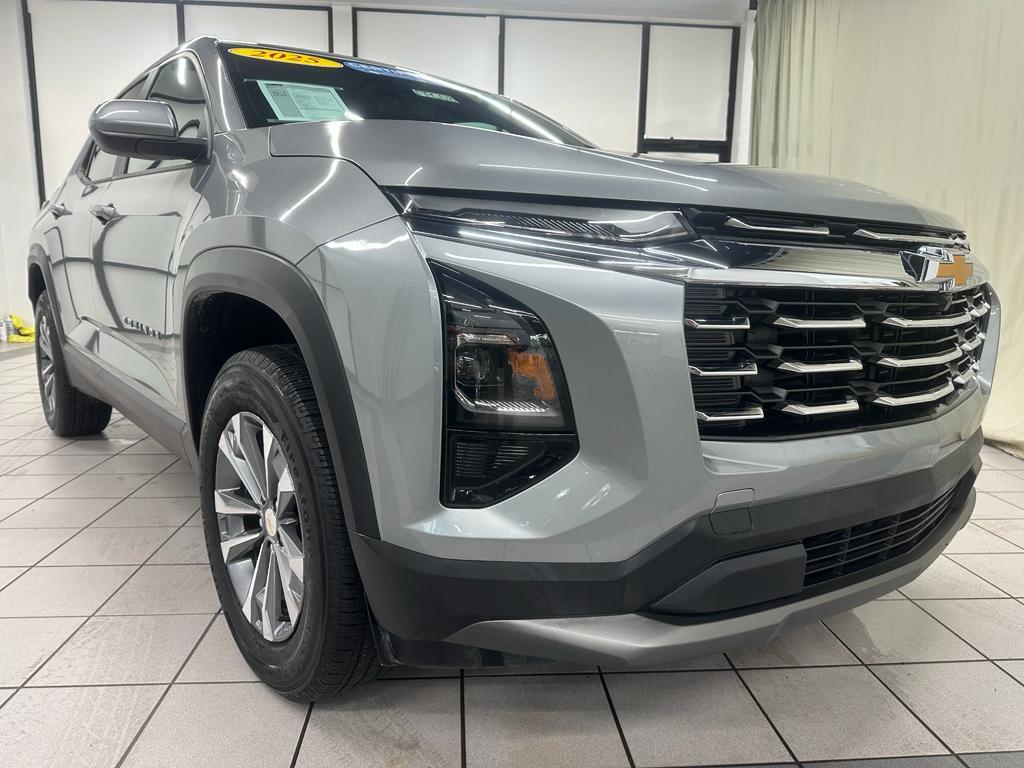 used 2025 Chevrolet Equinox car, priced at $24,388