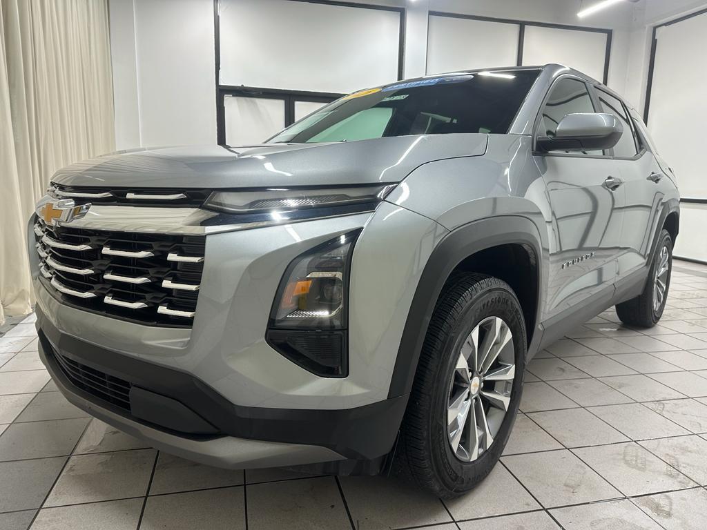 used 2025 Chevrolet Equinox car, priced at $24,388