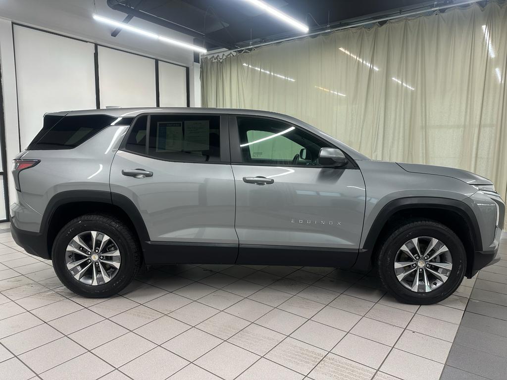 used 2025 Chevrolet Equinox car, priced at $24,388