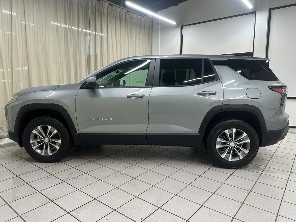 used 2025 Chevrolet Equinox car, priced at $24,388