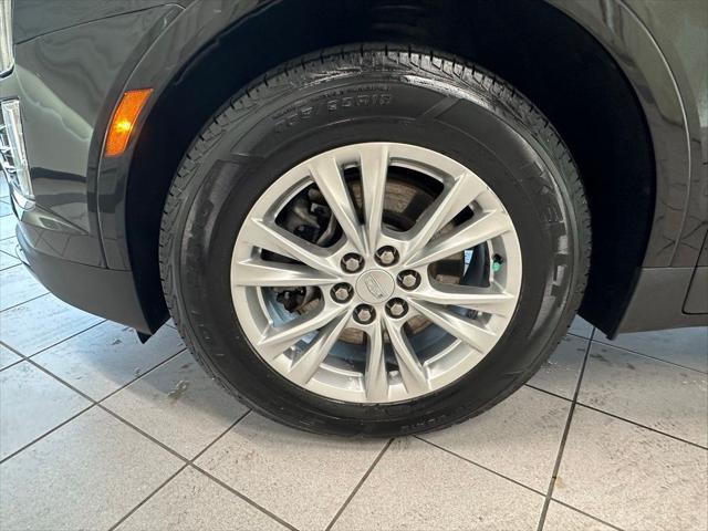 used 2021 Cadillac XT5 car, priced at $25,588