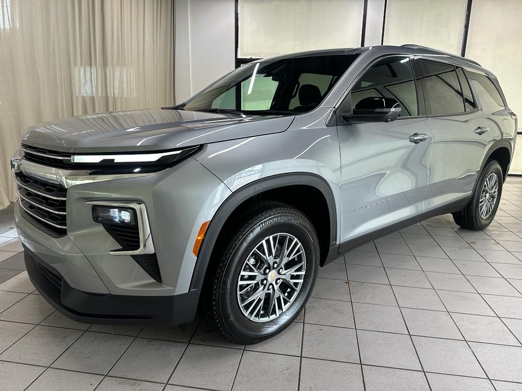 new 2025 Chevrolet Traverse car, priced at $42,187