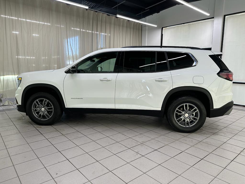 used 2025 GMC Acadia car, priced at $36,885