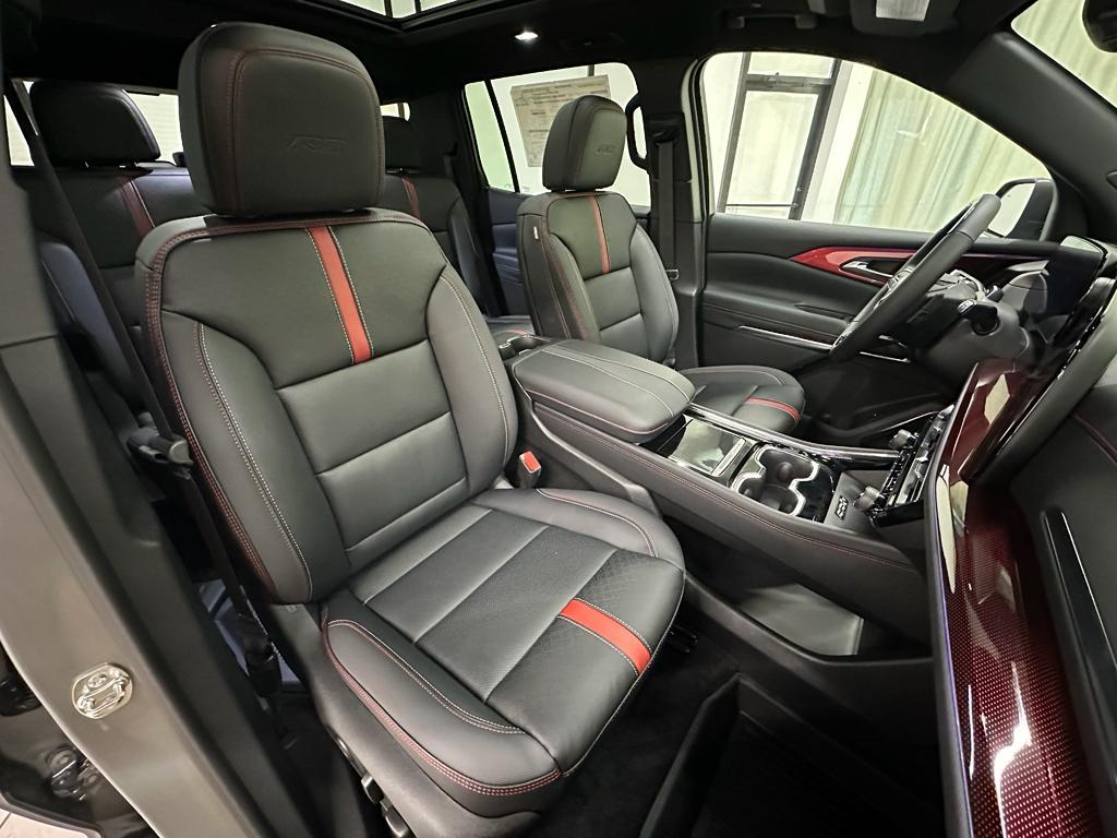 new 2026 Chevrolet Traverse car, priced at $58,771