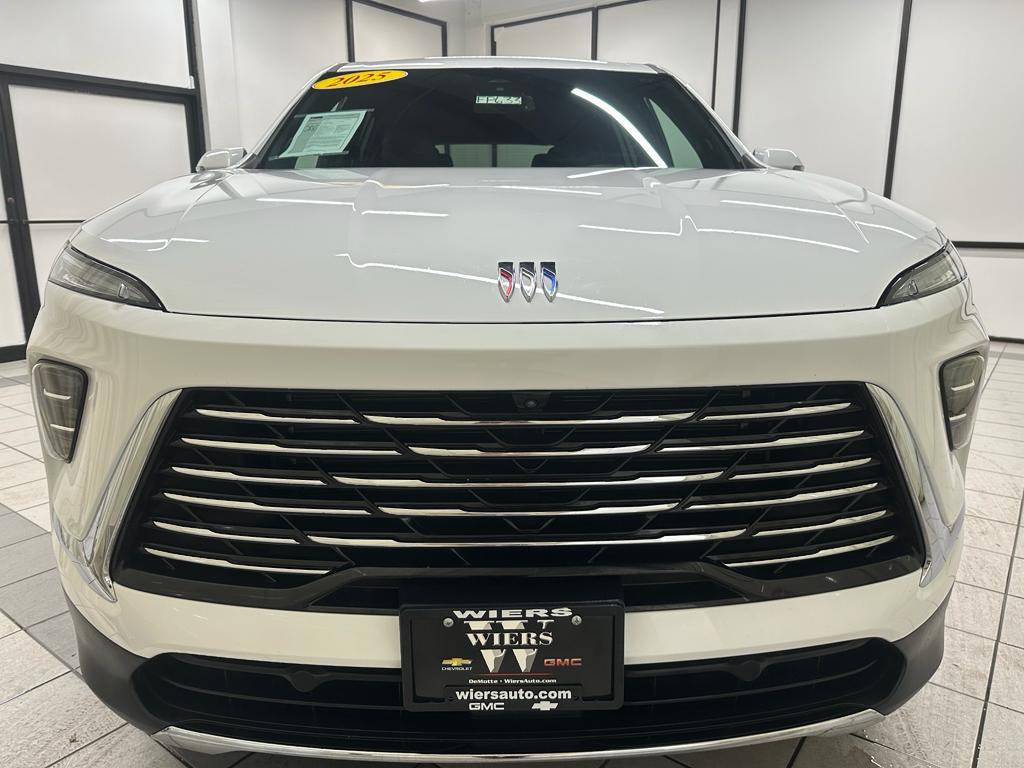 used 2025 Buick Enclave car, priced at $38,522