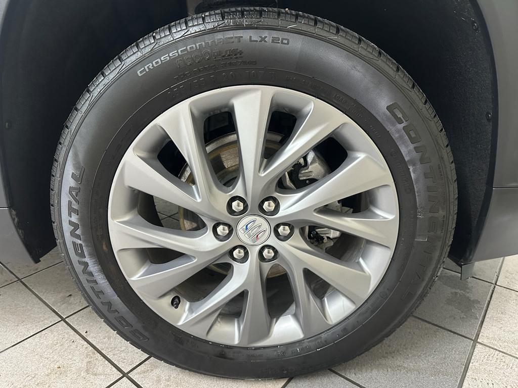 used 2025 Buick Enclave car, priced at $38,522