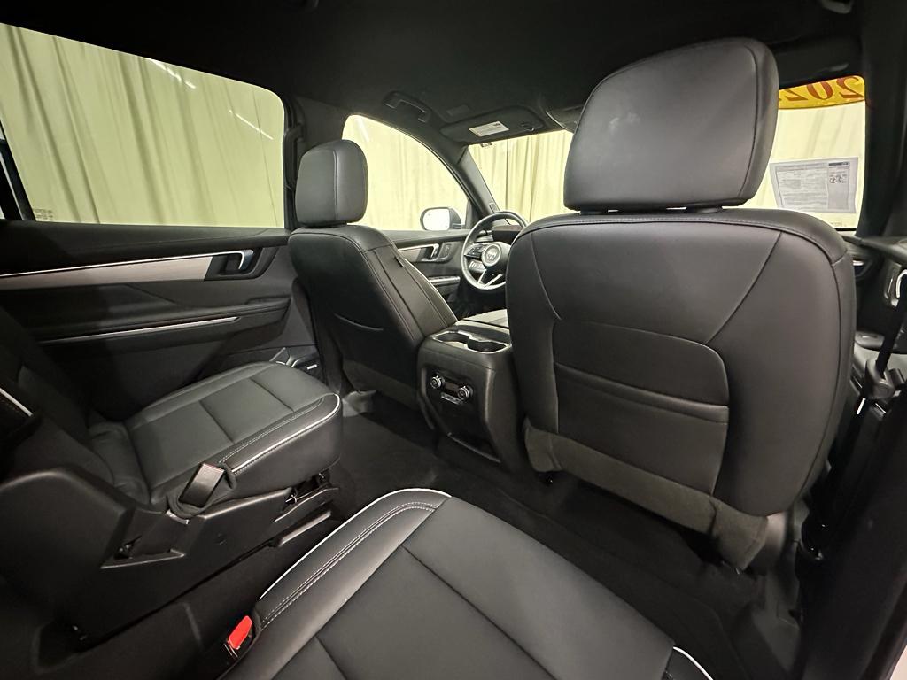 used 2025 Buick Enclave car, priced at $38,522
