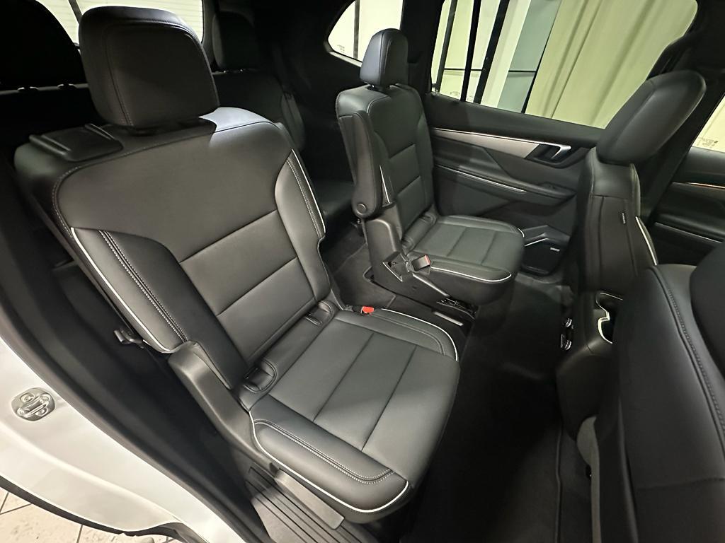 used 2025 Buick Enclave car, priced at $38,522