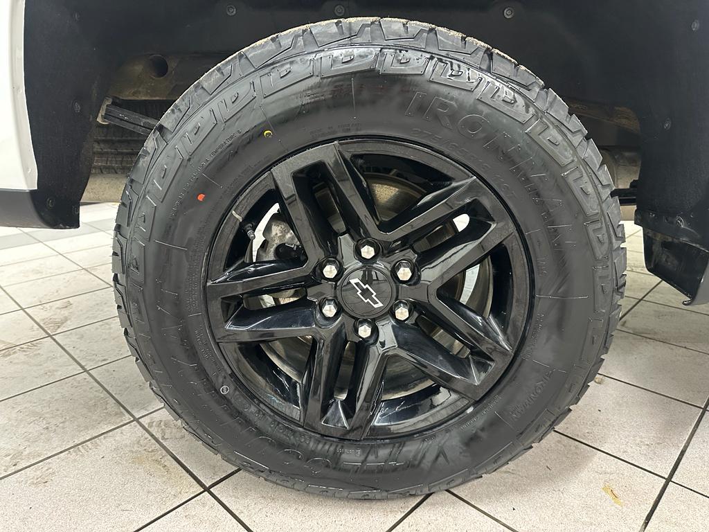 used 2024 Chevrolet Silverado 1500 car, priced at $43,988