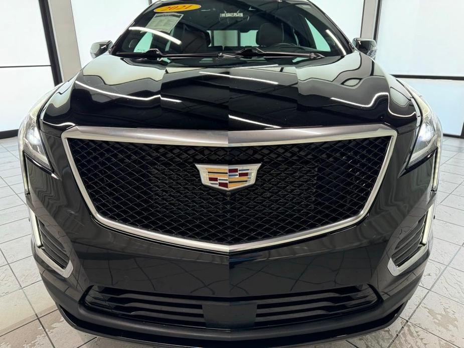 used 2021 Cadillac XT5 car, priced at $31,386