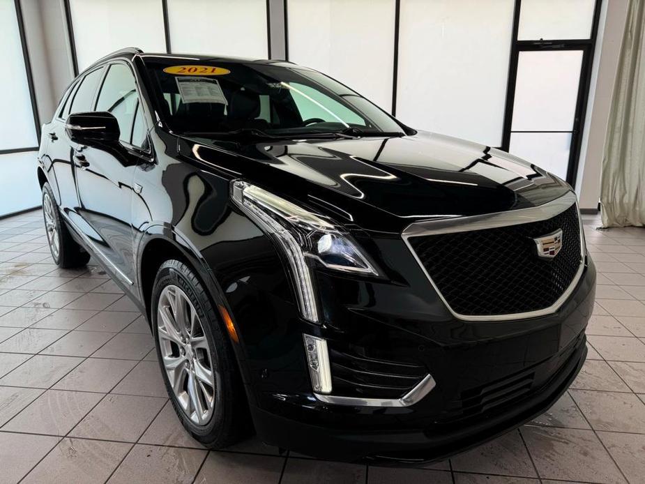 used 2021 Cadillac XT5 car, priced at $31,386