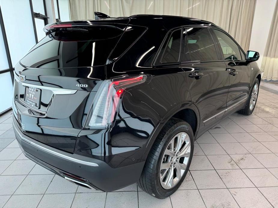 used 2021 Cadillac XT5 car, priced at $31,386