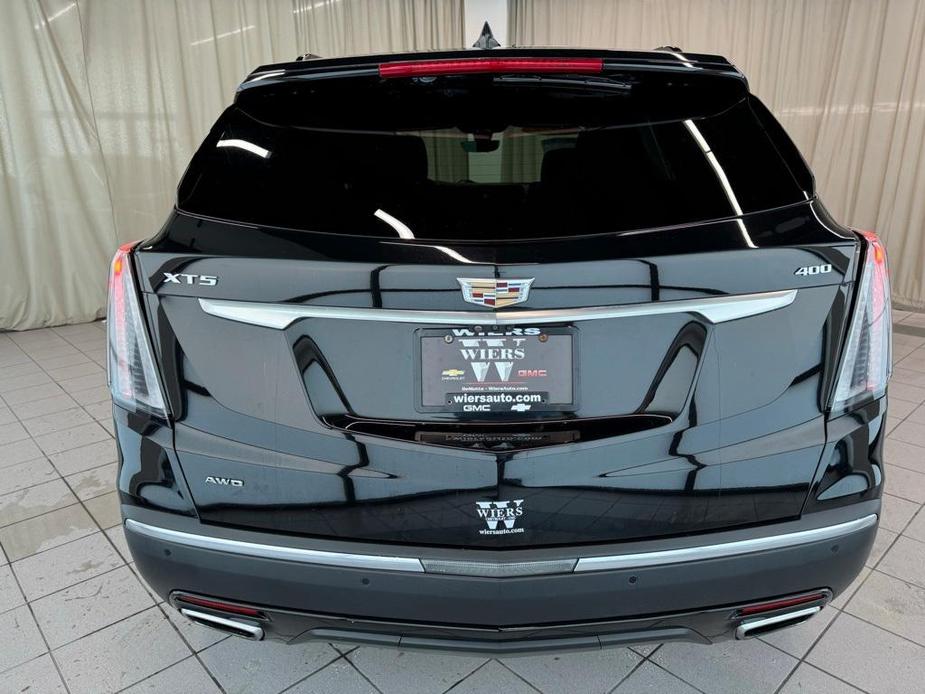 used 2021 Cadillac XT5 car, priced at $31,386