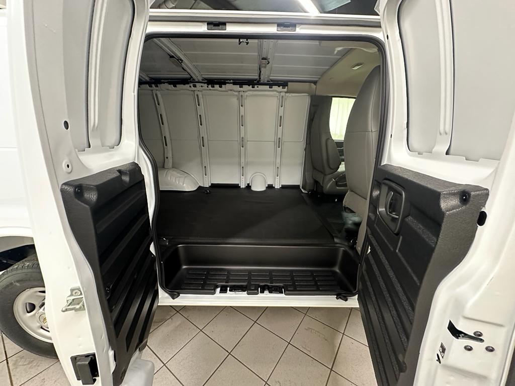 new 2025 Chevrolet Express 2500 car, priced at $40,982