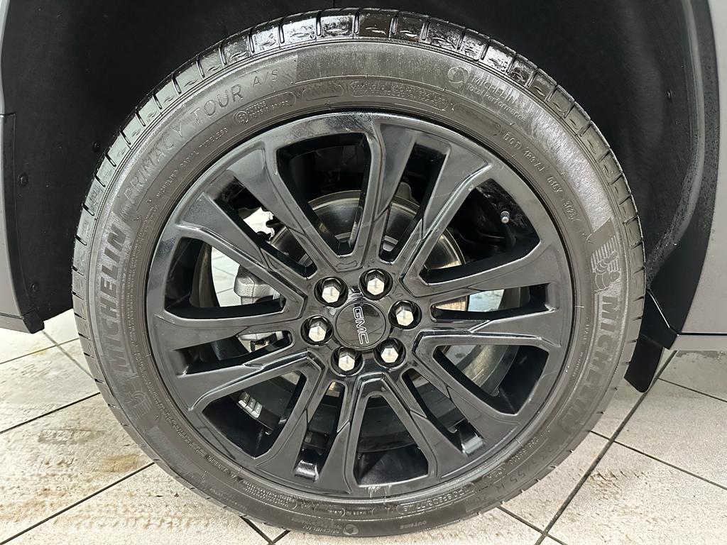 used 2023 GMC Acadia car, priced at $36,885