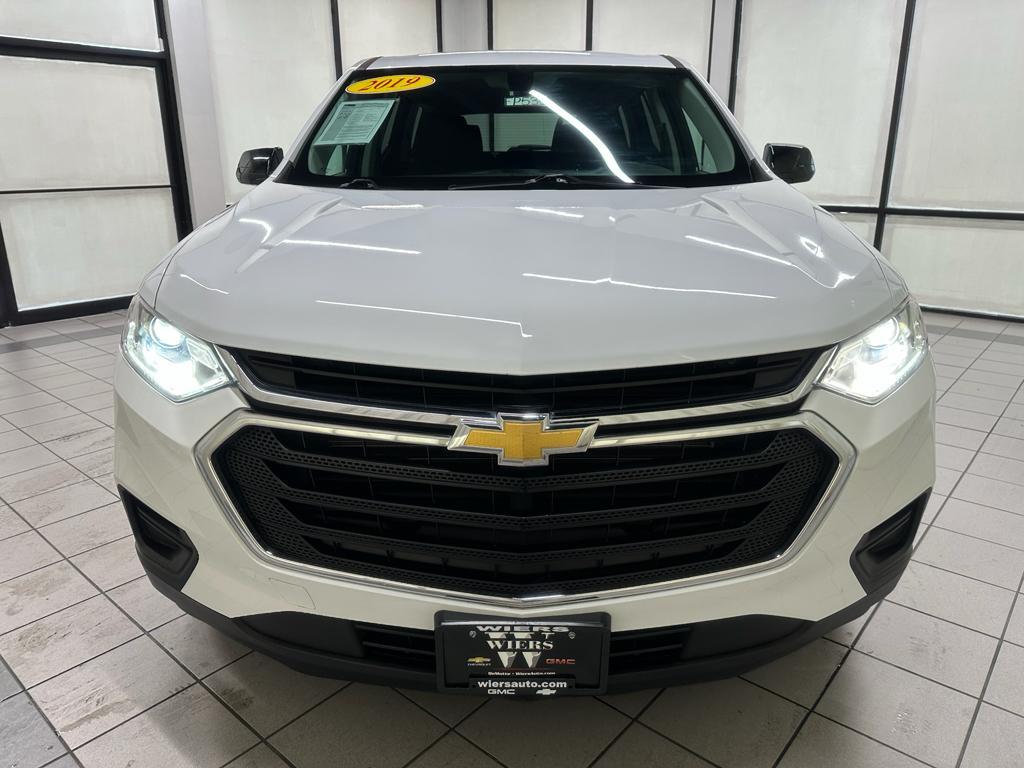 used 2019 Chevrolet Traverse car, priced at $17,788