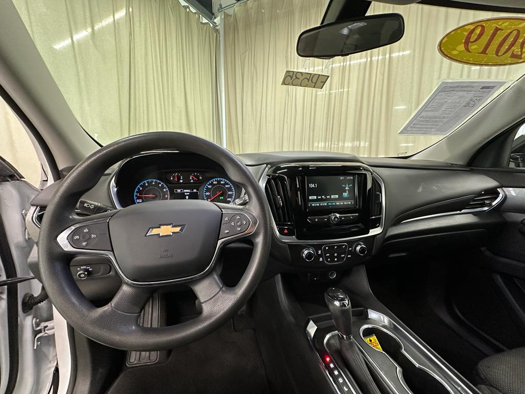 used 2019 Chevrolet Traverse car, priced at $17,788