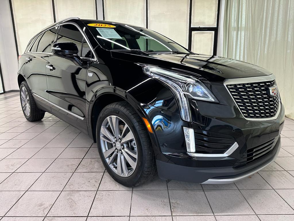 used 2025 Cadillac XT5 car, priced at $43,885