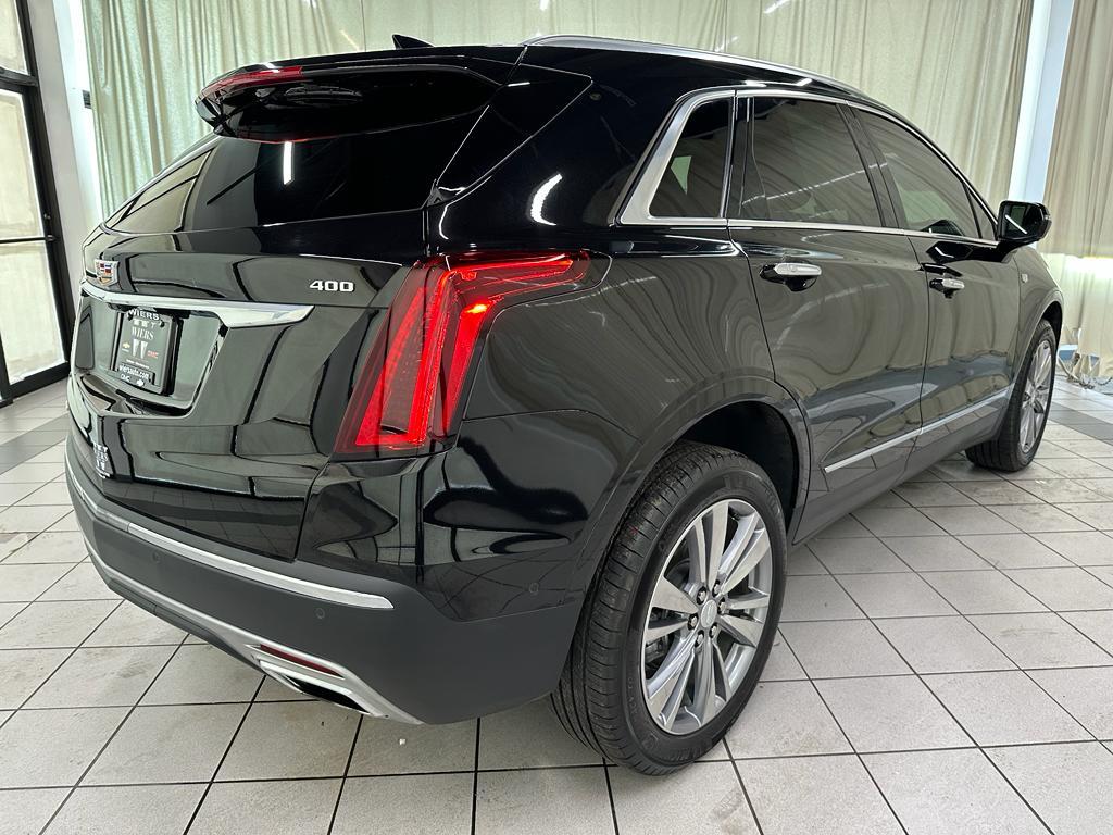 used 2025 Cadillac XT5 car, priced at $43,885