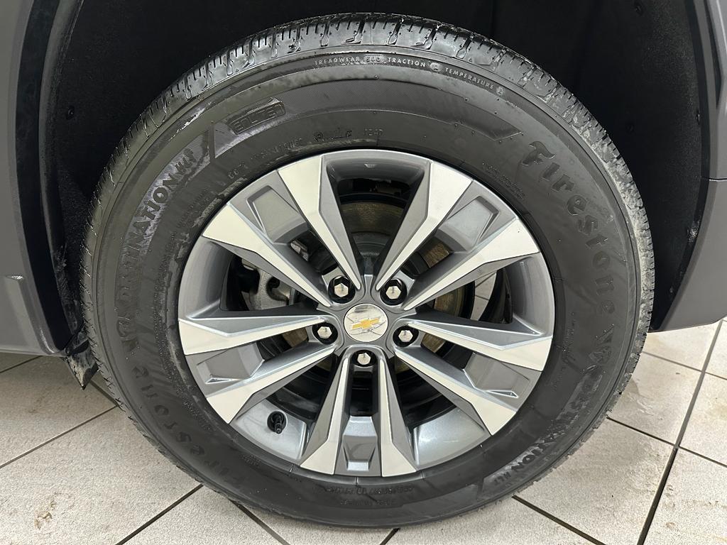 used 2025 Chevrolet Equinox car, priced at $24,788