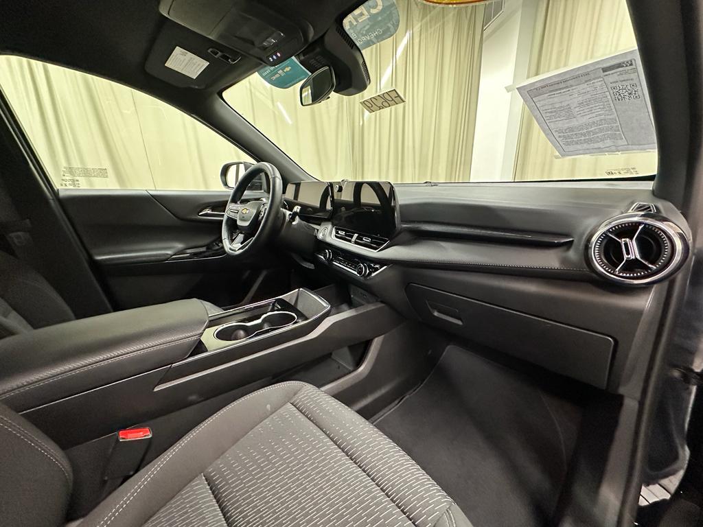 used 2025 Chevrolet Equinox car, priced at $24,788