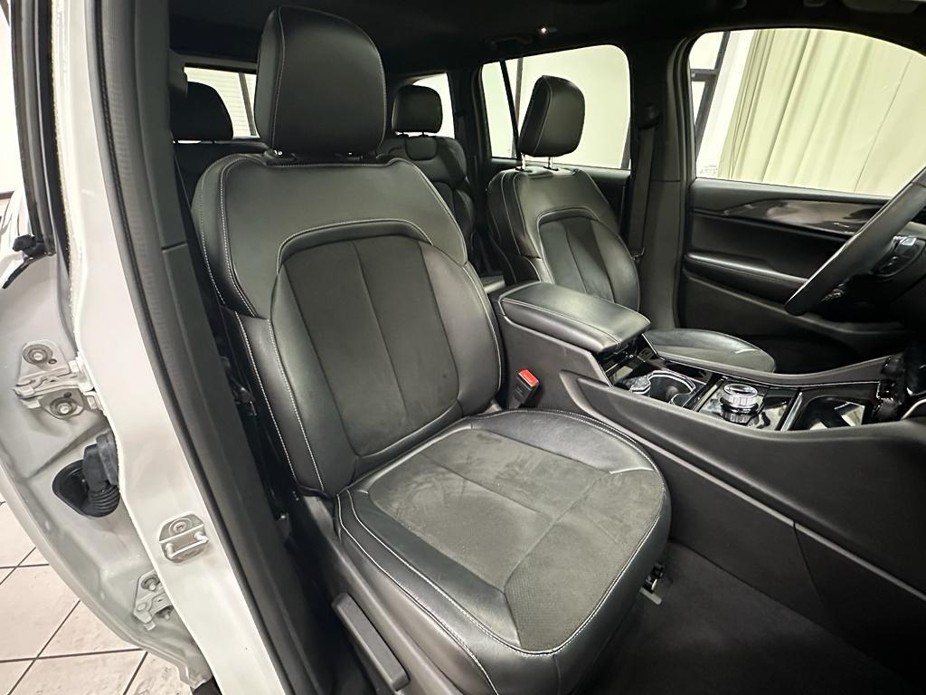 used 2023 Jeep Grand Cherokee car, priced at $32,588