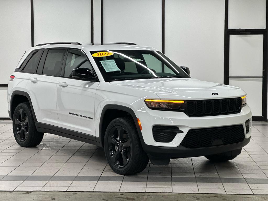 used 2023 Jeep Grand Cherokee car, priced at $32,588