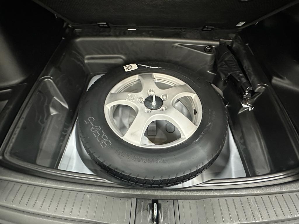 used 2023 Jeep Grand Cherokee car, priced at $32,588