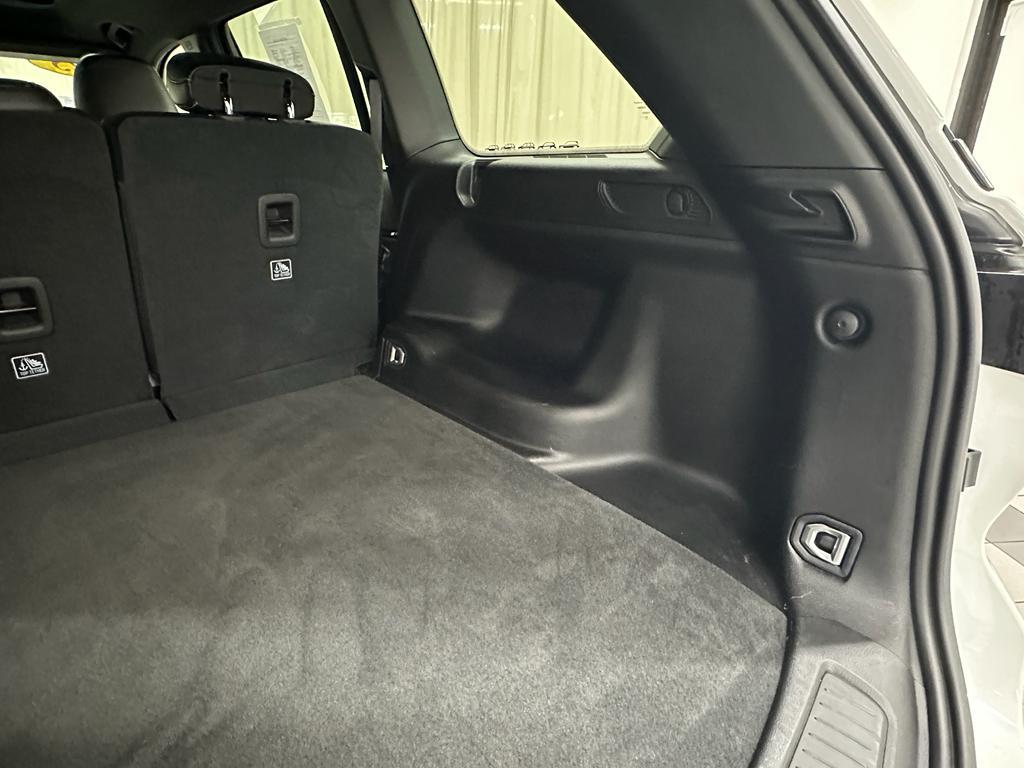 used 2023 Jeep Grand Cherokee car, priced at $32,588