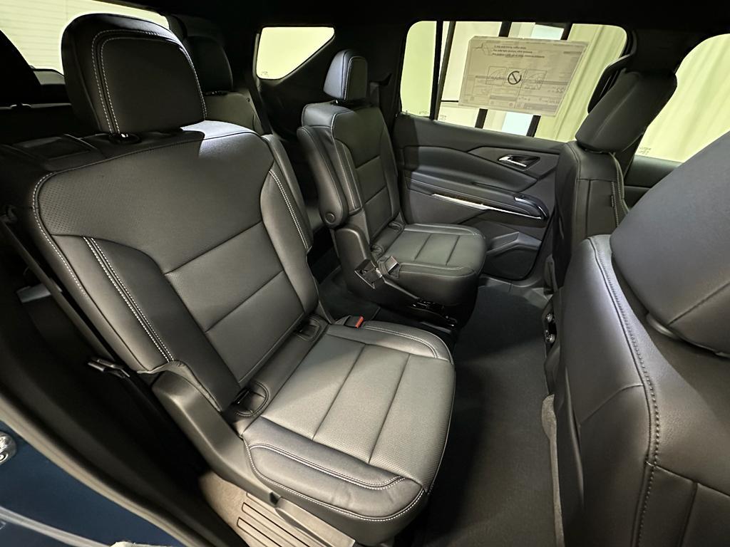 new 2026 Chevrolet Traverse car, priced at $45,317