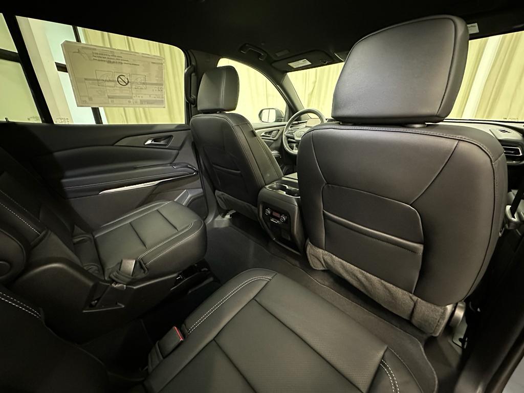 new 2026 Chevrolet Traverse car, priced at $45,317