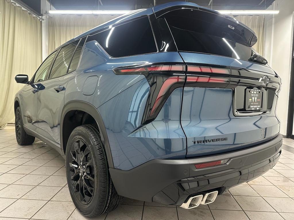 new 2026 Chevrolet Traverse car, priced at $45,317