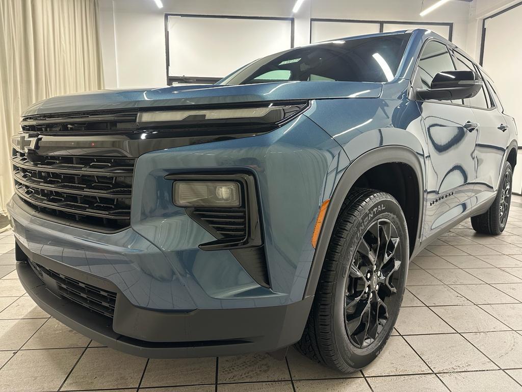 new 2026 Chevrolet Traverse car, priced at $45,317