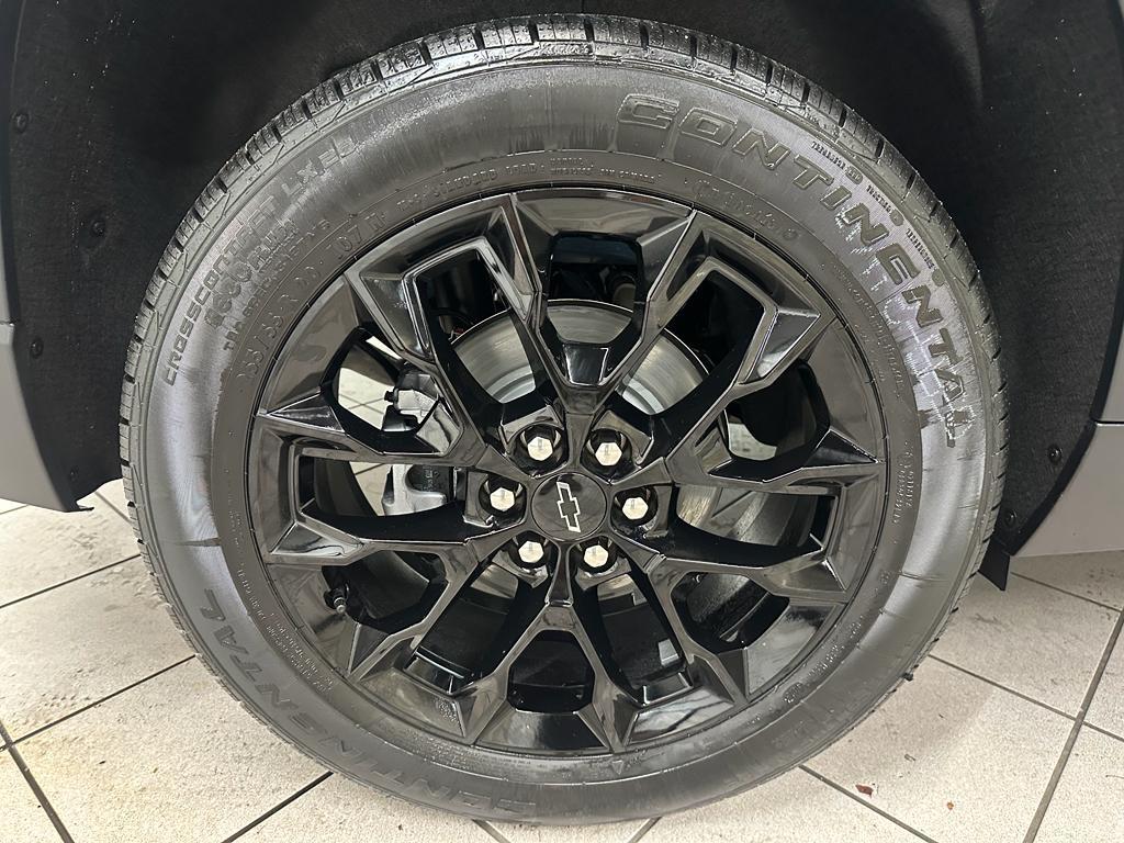 new 2026 Chevrolet Traverse car, priced at $45,317