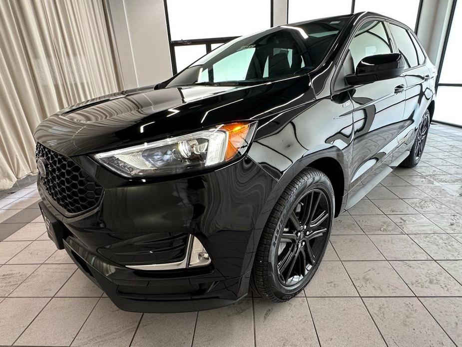 used 2024 Ford Edge car, priced at $34,987