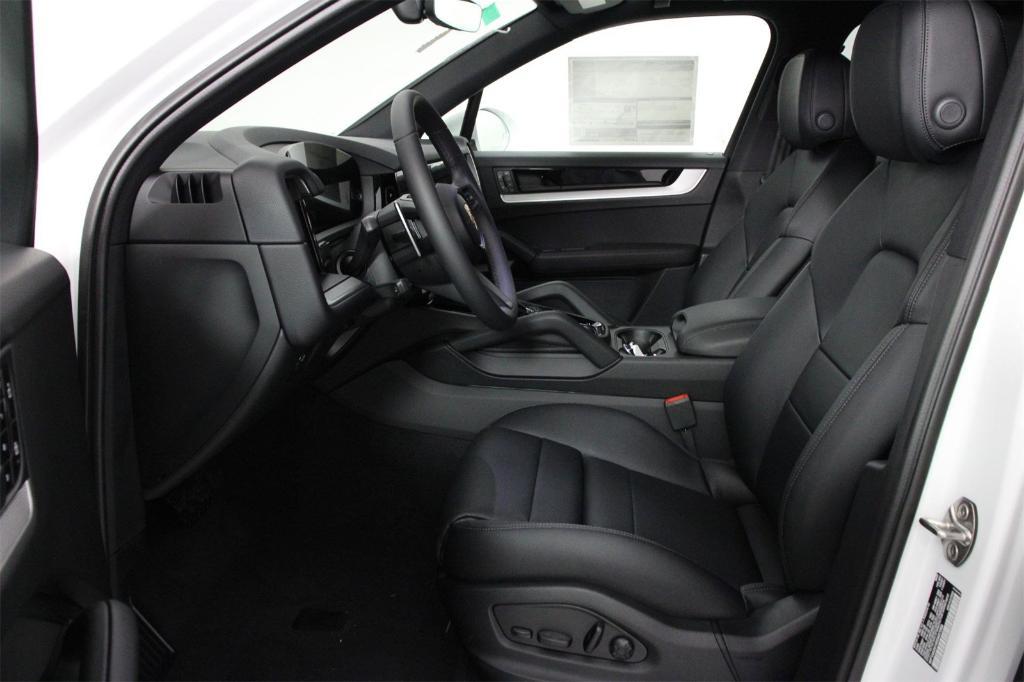 new 2025 Porsche Cayenne car, priced at $96,785