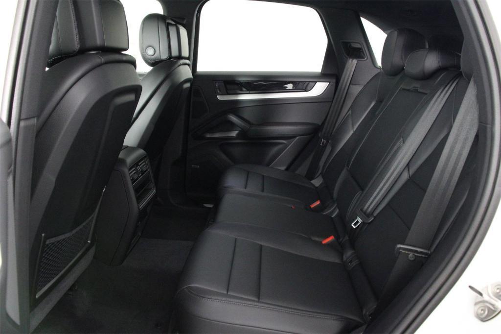 new 2025 Porsche Cayenne car, priced at $96,785